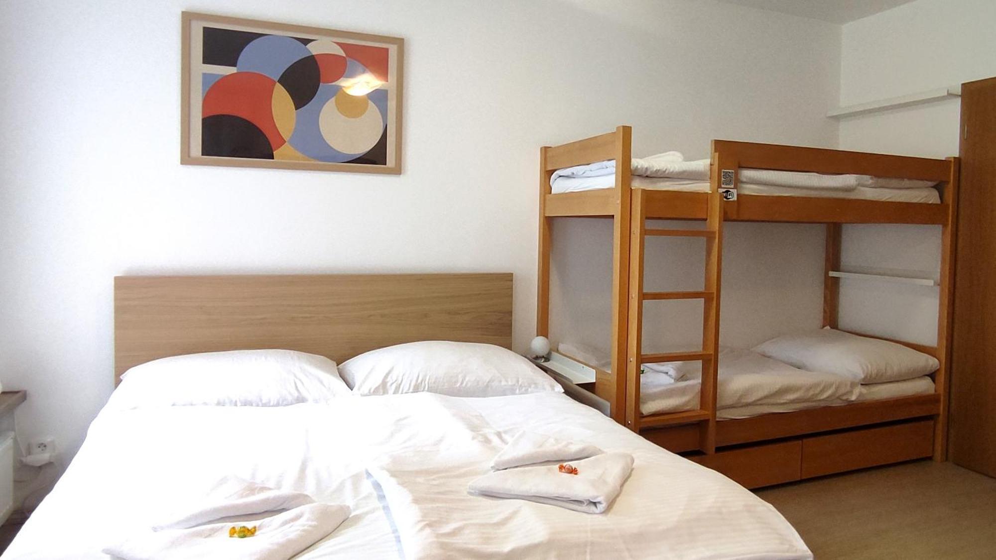 Tiche Anenske Apartmany S Hotelovym Servisem, S Kvalitni Bufetovou Snidani A S Exklusivnim Saunovym Wellness Grotta Spa - By Relax 하라포프 외부 사진