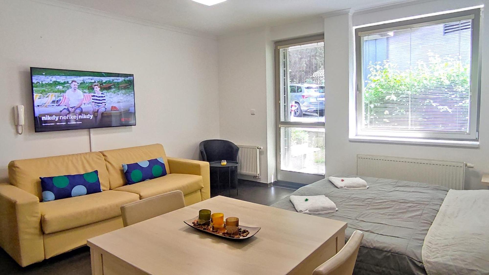 Tiche Anenske Apartmany S Hotelovym Servisem, S Kvalitni Bufetovou Snidani A S Exklusivnim Saunovym Wellness Grotta Spa - By Relax 하라포프 외부 사진