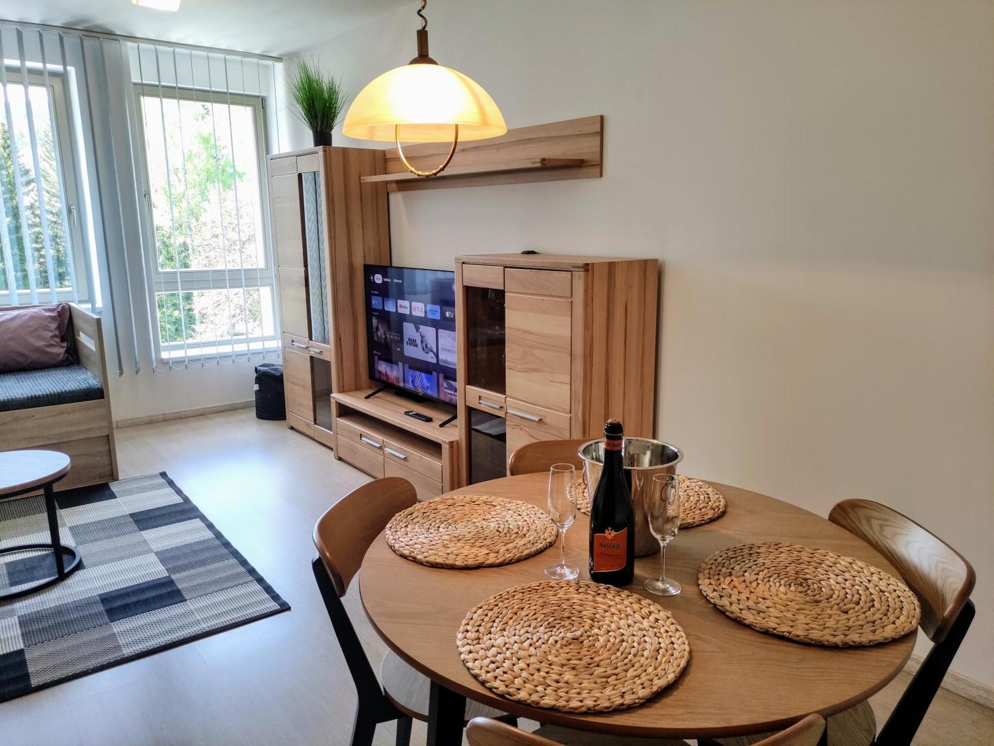 Tiche Anenske Apartmany S Hotelovym Servisem, S Kvalitni Bufetovou Snidani A S Exklusivnim Saunovym Wellness Grotta Spa - By Relax 하라포프 외부 사진