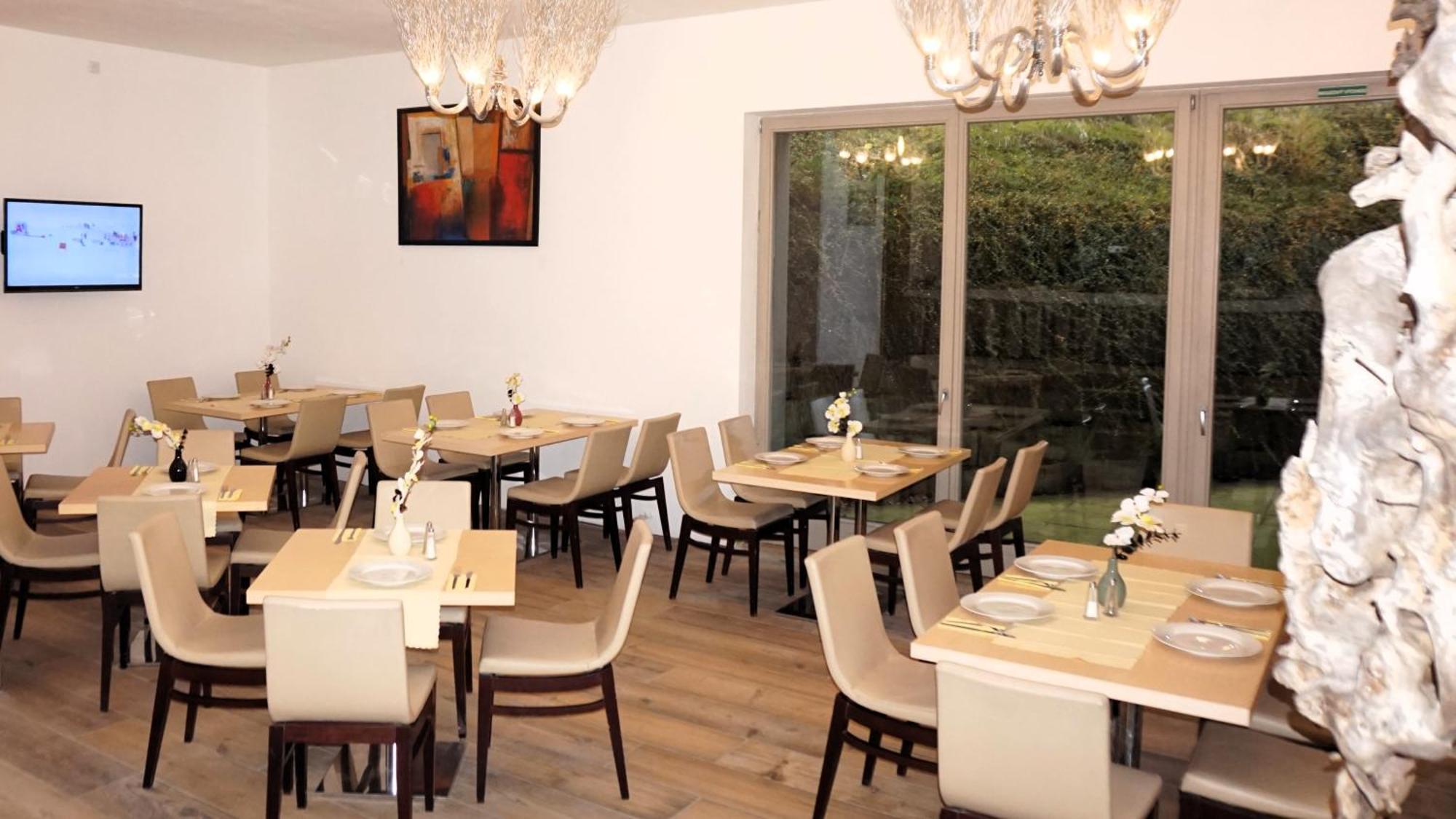 Tiche Anenske Apartmany S Hotelovym Servisem, S Kvalitni Bufetovou Snidani A S Exklusivnim Saunovym Wellness Grotta Spa - By Relax 하라포프 외부 사진